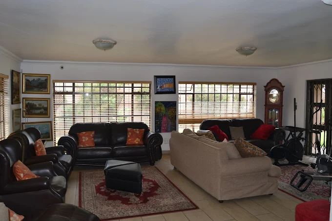 2 Op Terblanche GuestHouse 2 Op Terblanche GuestHouse